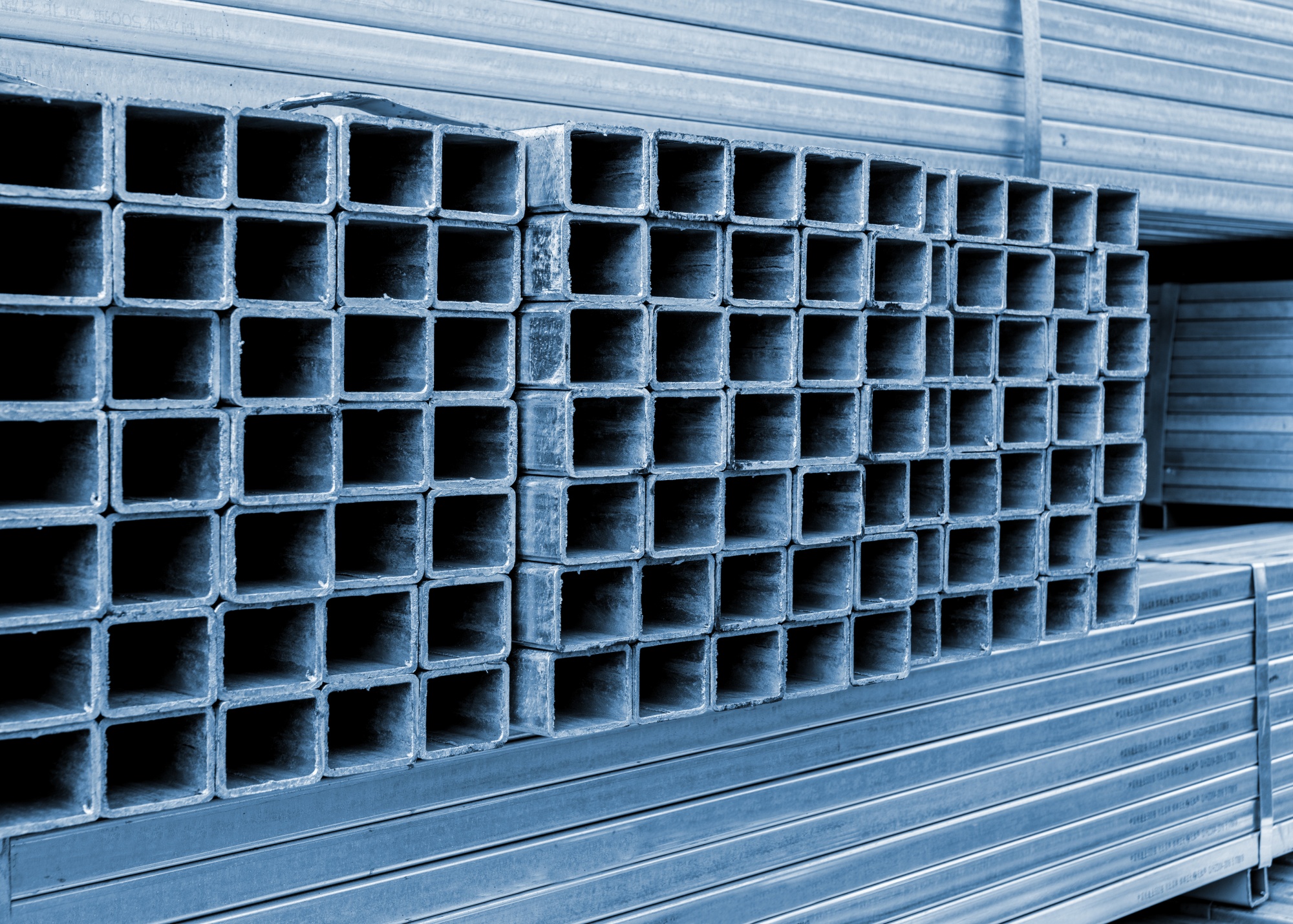 square-steel_1112-2360